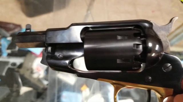 необычный револьвер Taylor 1858 ACE под черный порох смотреть онлайн