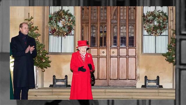 The Queen Watches Red Arrows Flypast on First Public Appearance of 2021 смотреть онлайн