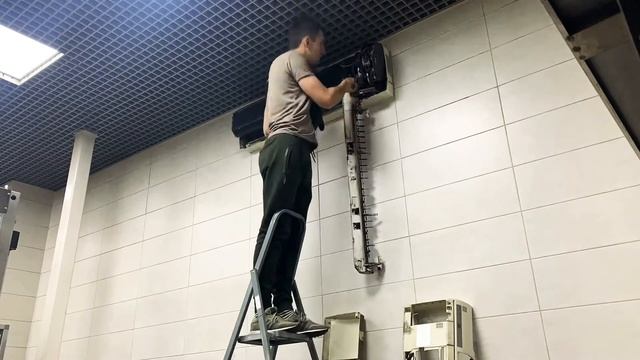Полная разборка кондиционера Мидеа 30 (таймлапс) смотреть онлайн