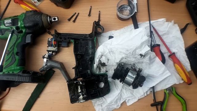Elektronarzędzia Ze śmietnika - Sprawdzenie Klucza Udarowego Hitachi WR 14DL