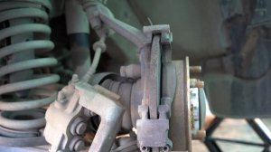 Нива Шевроле. Замена передних тормозных колодок за 20 минут