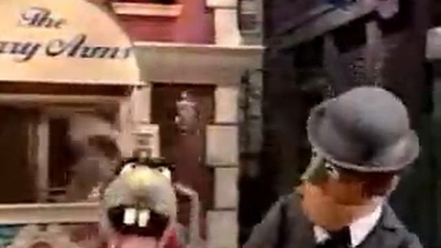 Sesame Street - "Don't Touch Me!" смотреть онлайн