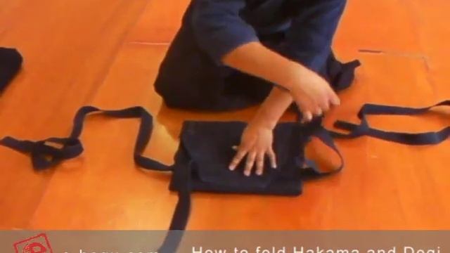 Kendo101: How to fold Hakama and Kendo gi (Keikogi)? смотреть онлайн