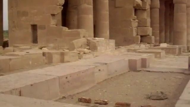 Рамессеум (Ramesseum) — заупокойный храм фараона Рамсеса Второго смотреть онлайн