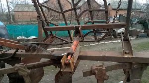 Борона для плуга плн 3-35 на гідроциліндрі.