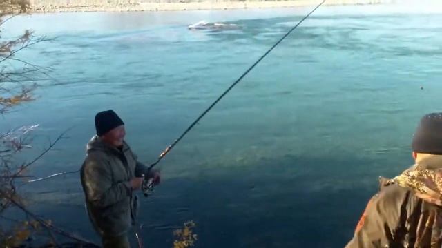 Рыбалка на р Агаякан, Оймякон смотреть онлайн