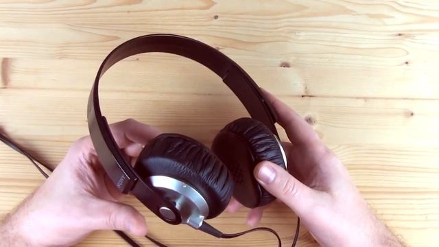 Sony MDR-XB300 - обзор наушников с упором на бас смотреть онлайн