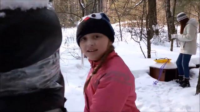 Обнимашки в лесу смотреть онлайн