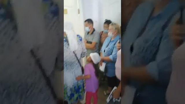 20 школа! люди массово забирают документы и переводят детей в другие школы!!! смотреть онлайн