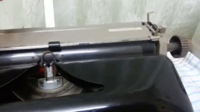 Пишущая машина ADLER Record моё старое видео смотреть онлайн