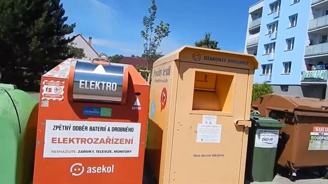 Пример #1 сортировки и сбора бытовых отходов в городке Ждирец-над-Дубравой, край Высочина, Чехия. смотреть онлайн