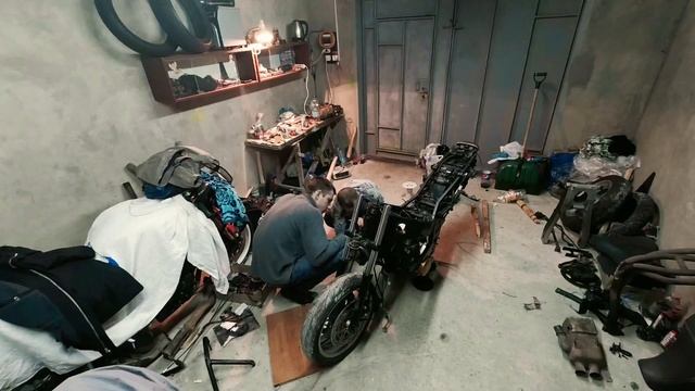 Посылка с Польши vol.2 Установка мотора Kawasaki zzr 600. Сборка мотоцикла к сезону 2018 смотреть онлайн