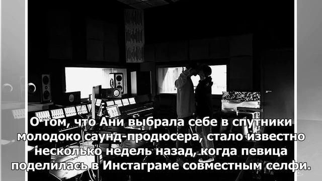 26-летний бойфренд Ани Лорак впервые показал нежный поцелуй с 40-летней певицей смотреть онлайн