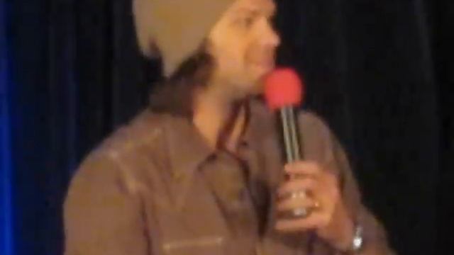 Jensen and Jared trying to make Misha Laugh смотреть онлайн