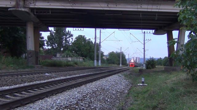Электропоезд ЭД9М-0157 смотреть онлайн