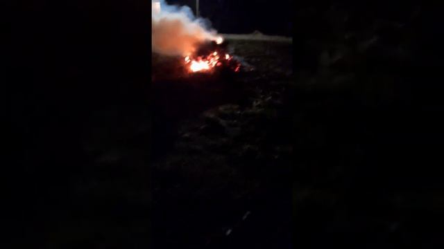 Уже ночь, а я никак не могу закончить.... смотреть онлайн