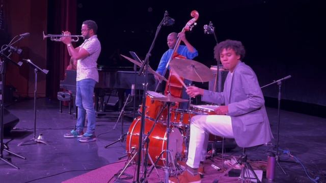 Anton Kot Quartet - "I'm Not Taking the Subway" Live at Litchfield Jazz Festival смотреть онлайн