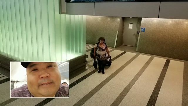 What Is It Like Picking Up Friend At Tom Bradley International Airport LAX смотреть онлайн