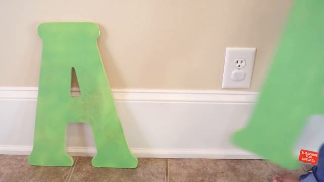 TALKING APPLE TEACH GOO GOO GAGA HOW TO SPELL APPLE! LEARN TO SPELL WITH GOO GOO COLORS смотреть онлайн