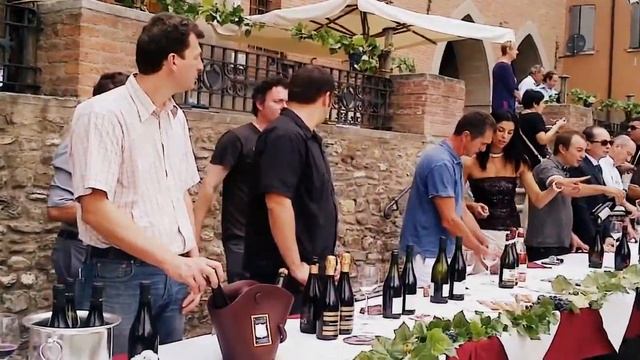 Grasparossa di Castelvetro Producers (Modena/Italy) смотреть онлайн