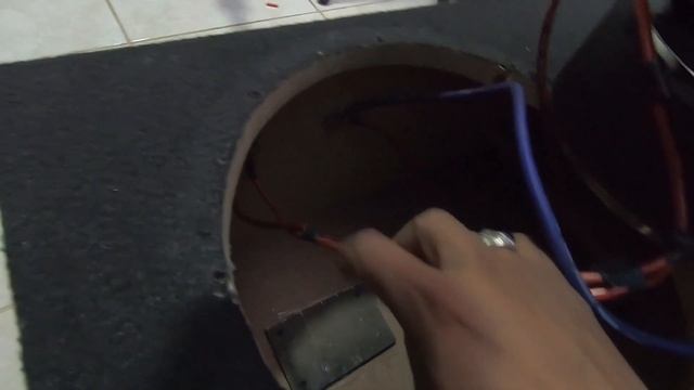 SUBWOOFER SUNDOWN AUDIO 12 SA V.2 DEMO, INSTALAMOS ESTE SUBWOOFER DE 1000 WATTS RMS AL AUDI A3 8L смотреть онлайн