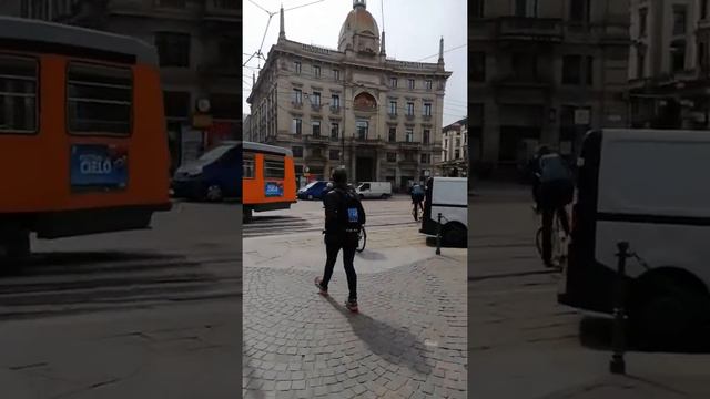 Милан - город шумный смотреть онлайн