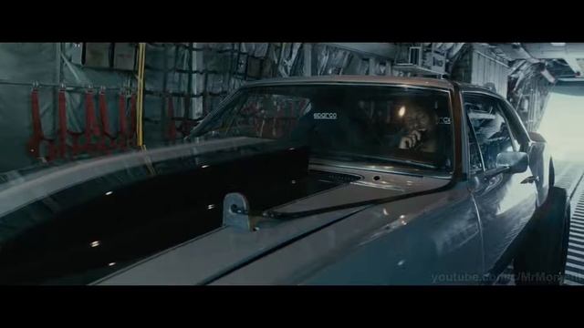 Высадка команды Доминика Торетто с самолёта Форсаж 7 2015 смотреть онлайн