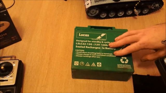 Heng Long Radio Control Tank R/C Transmitter Field Battery Mod смотреть онлайн