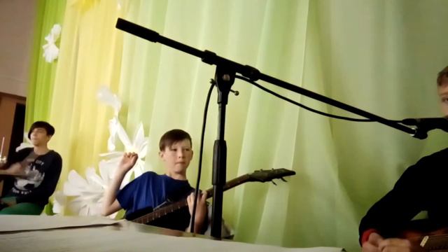 история о том,как басист и барабанщик наводят суету смотреть онлайн