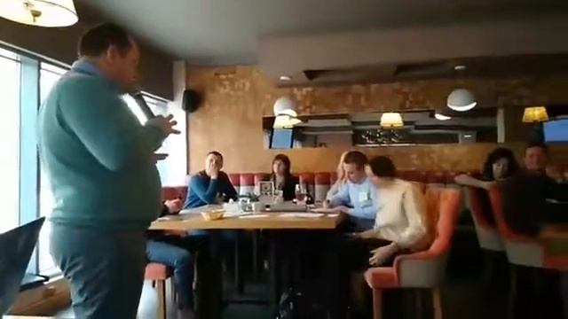 Нетворкинг: Как заводить и поддерживать полезные знакомства смотреть онлайн