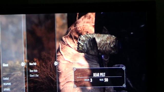 Hilarious Skyrim Glitch Giant stuck between doors смотреть онлайн