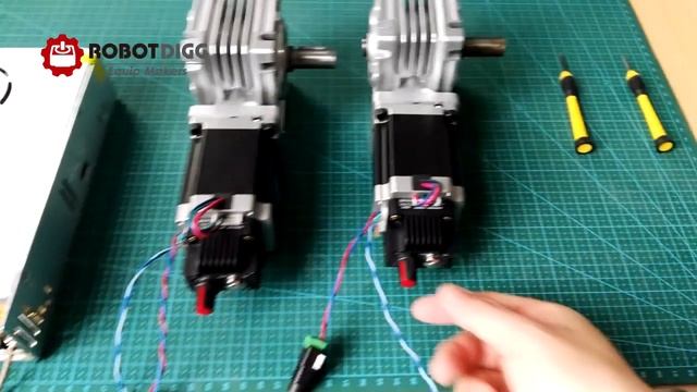 Stepper motorized worm gear смотреть онлайн