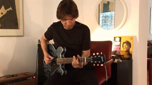 2015 Gibson ES-330 VOS Pelham Blue, Limited Edition смотреть онлайн