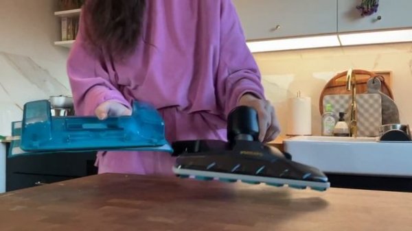 Philips 8000 Aqua Plus - recenzja odkurzacza + nasadka Aqua Plus