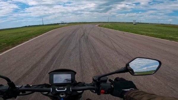 The NEW 2022 Honda CB 1000R- Can you handle it ? First Ride on the Race Track