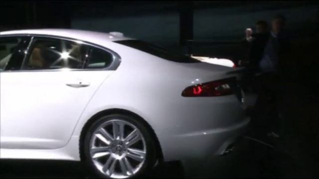 2010 Jaguar XFR @ NAIAS - CAR and DRIVER смотреть онлайн