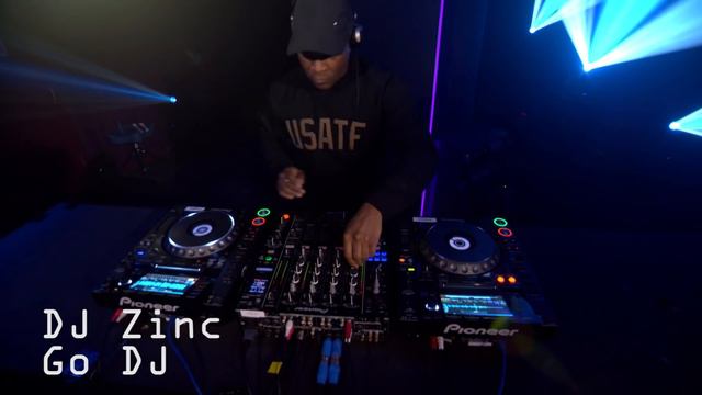 Annie Mac’s Mini Mix Live: DJ EZ смотреть онлайн