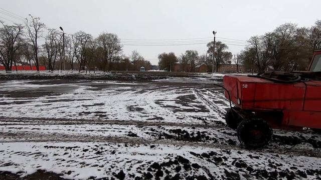 Заводим трактор Т 130 смотреть онлайн