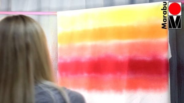 Градиент на ткани с помощью краски Fashion Spray от Marabu