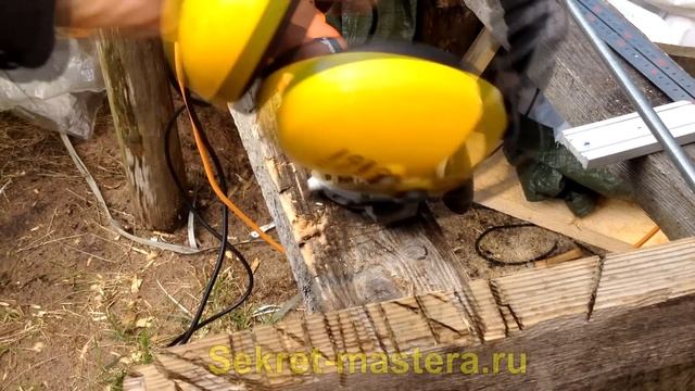 Простейшая самодельная станина для болгарки УШМ для закрепления на верстаке смотреть онлайн