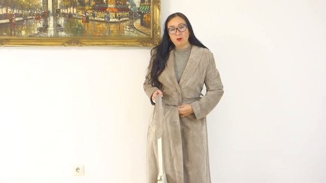 Самый любимый цвет в одежде - бежевый универсальный и базовый смотреть онлайн