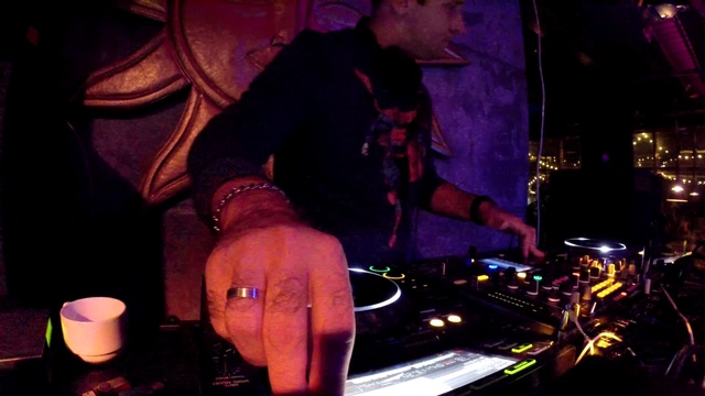 Efim Kerbut Live @ GorSad (Tambov) - Valentino Khan - Deep Down Low