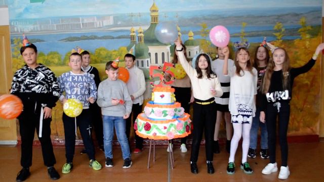 Видеопоздравление "С юбилеем, 10 школа" от 6 А класса смотреть онлайн