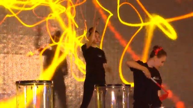 Шоу барабанщиков в Хабаровске "mDrums" - "Dragon" смотреть онлайн
