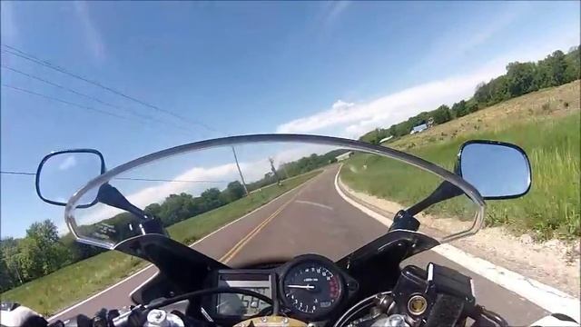 Run Down A Twisty Road On My CBR600F4i смотреть онлайн
