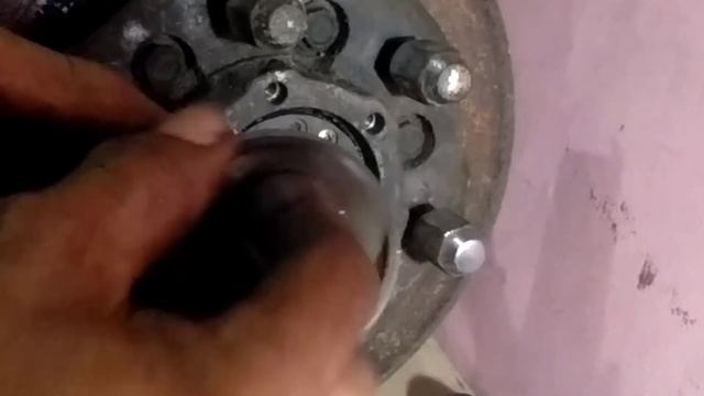 How to remove and assemble 4WD auto lock hub nissan terrano смотреть онлайн