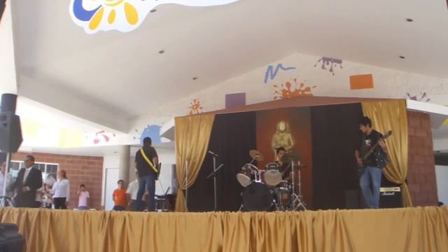Enter Sandman Cover смотреть онлайн