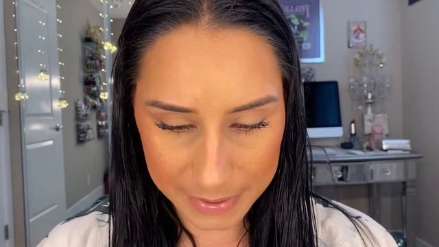 Bobby Brown Skin weightless Powder Foundation Demo and Review смотреть онлайн