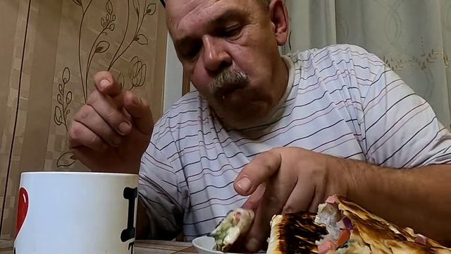 Простой рецепт шаурмы. Шавермы! Пальчики оближешь. смотреть онлайн