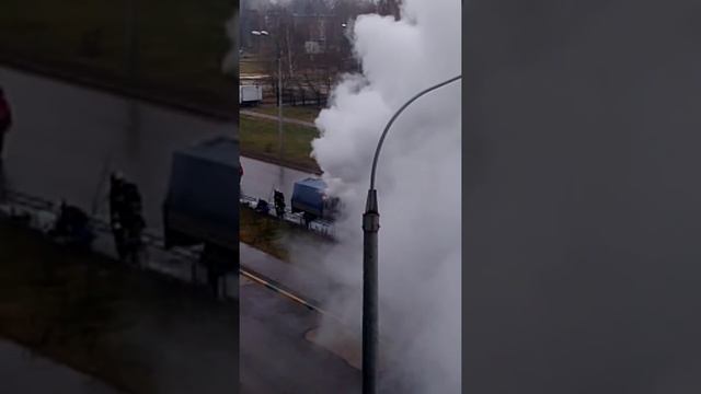 Горит газель в Нижнем Новгороде смотреть онлайн